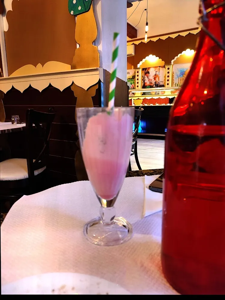Lassi Rose